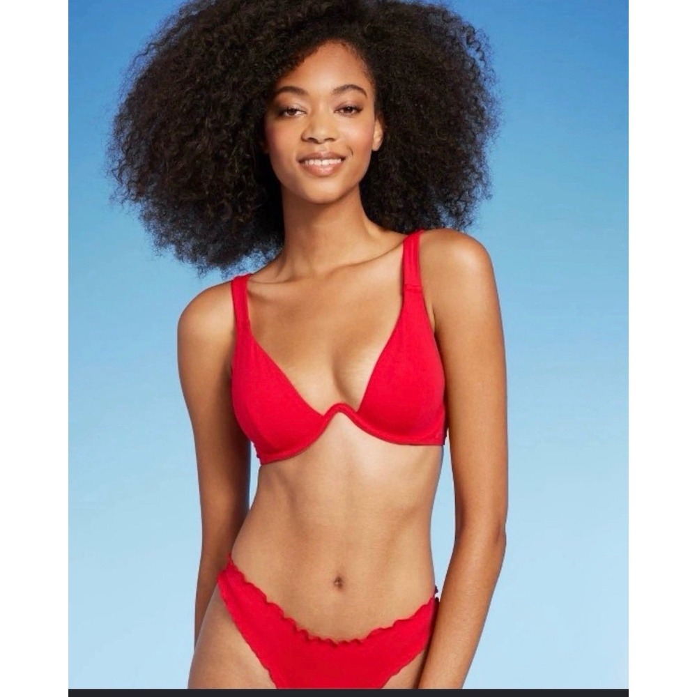 Bikini Set NWT - Shade & Shore red underwired padded top & cheeky Ruffle bottom